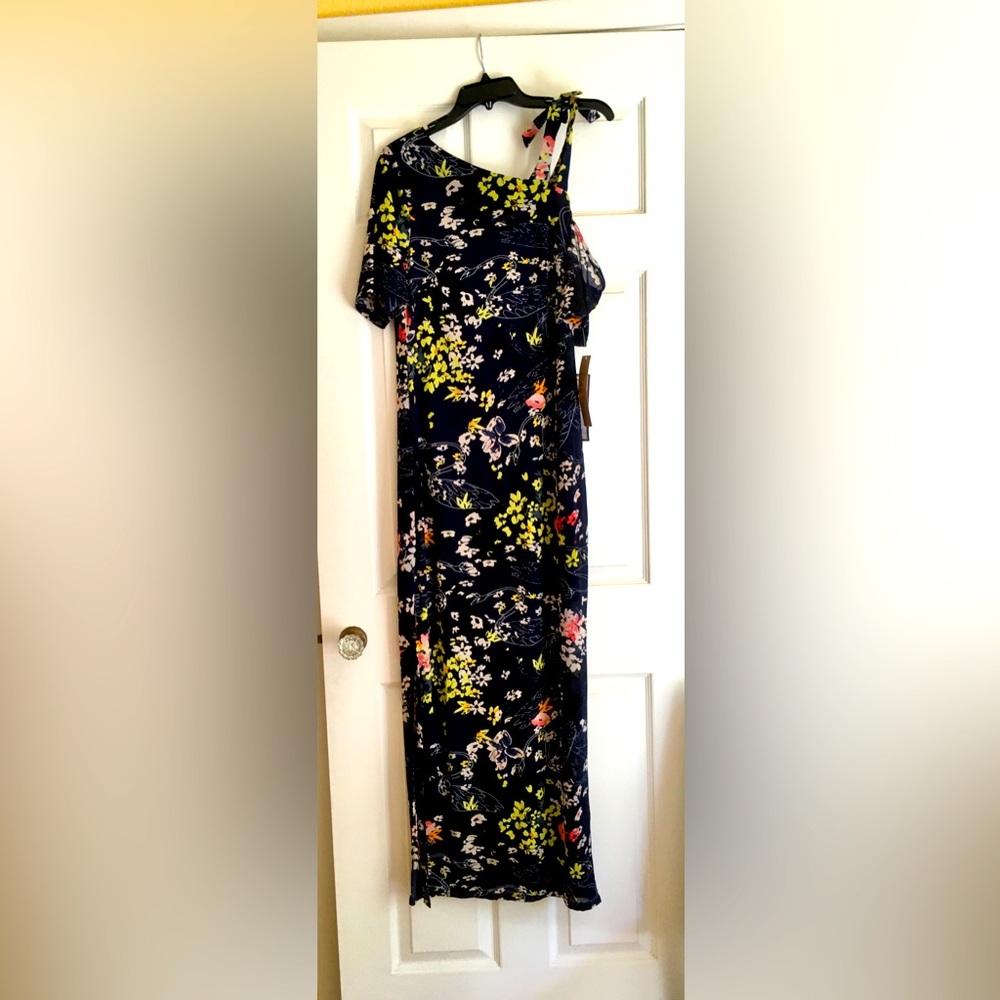 NWT One-Shoulder side slit super flattering Maxi Dress